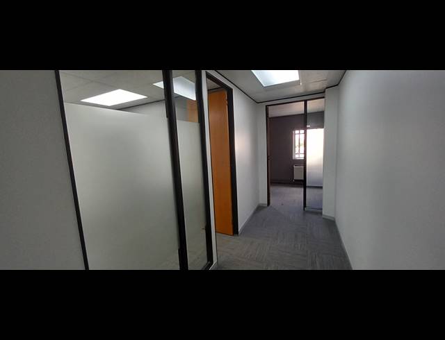 188M² OFFICE TO LET IN RIVONIA